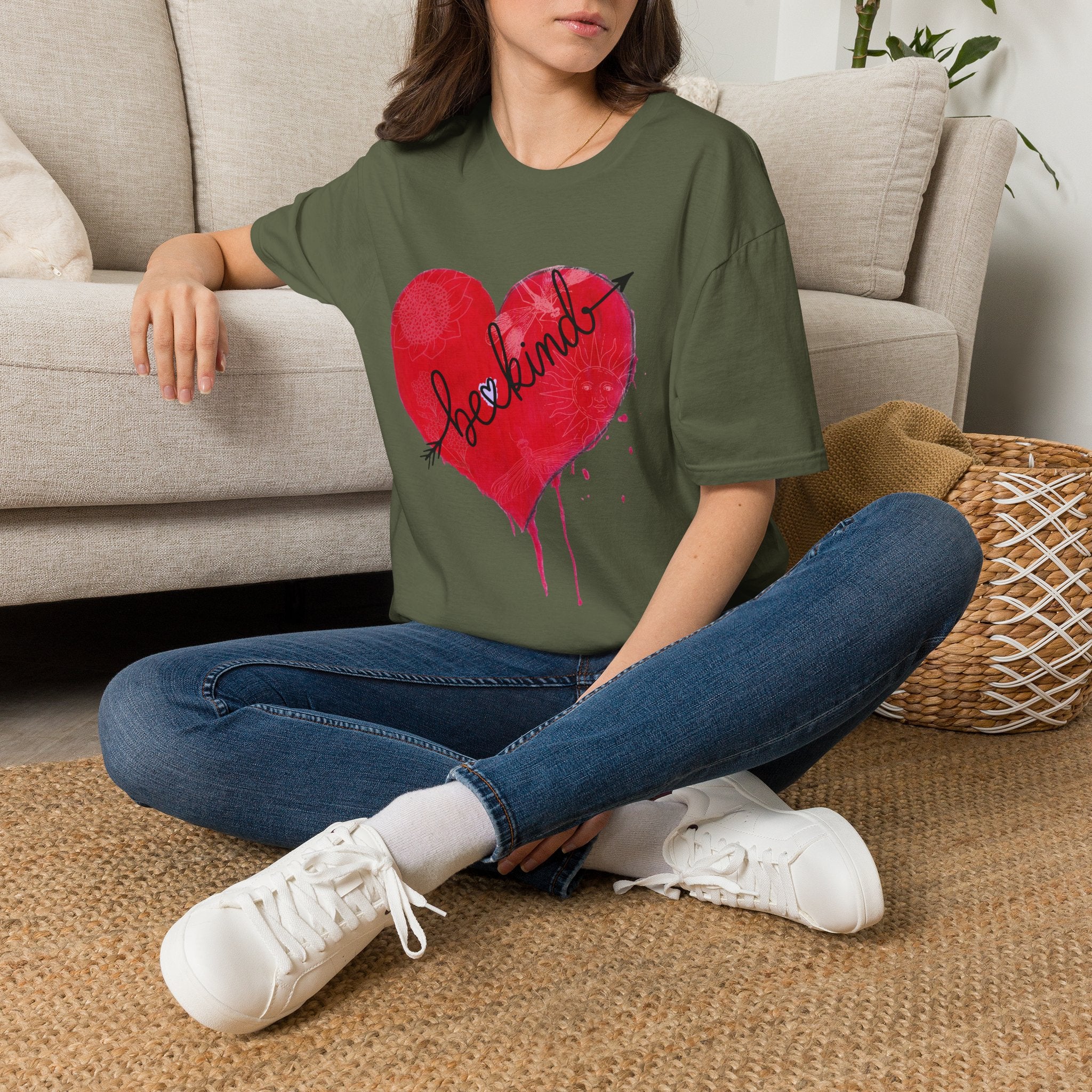 Shirt, Be Kind Red Dripping Heart