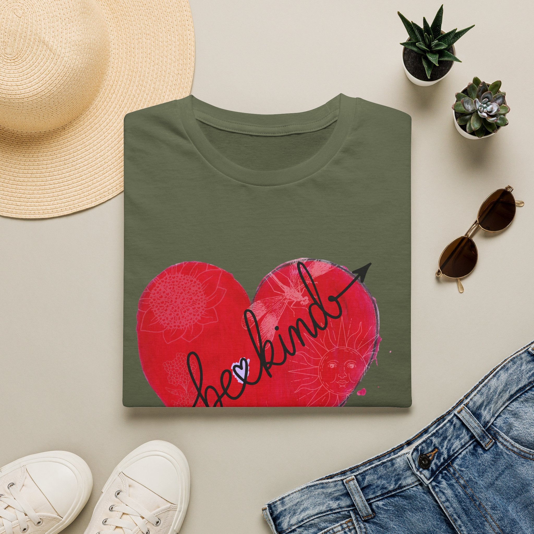 Shirt, Be Kind Red Dripping Heart